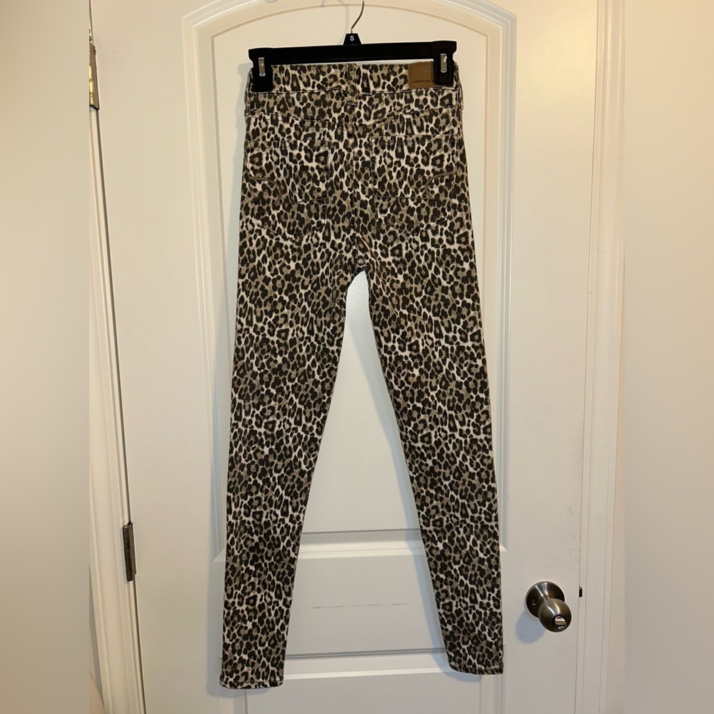 American eagle Leopard or cheetah Print Women's high rise skinny Jeans/jeggings - Picture 2 of 5